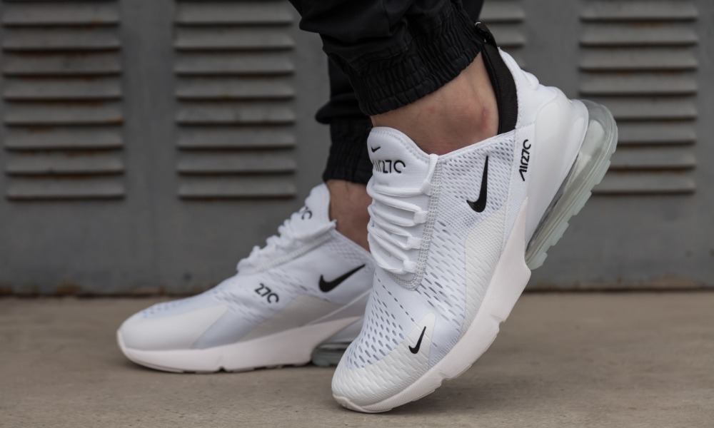 Cómo limpiar tenis blancos